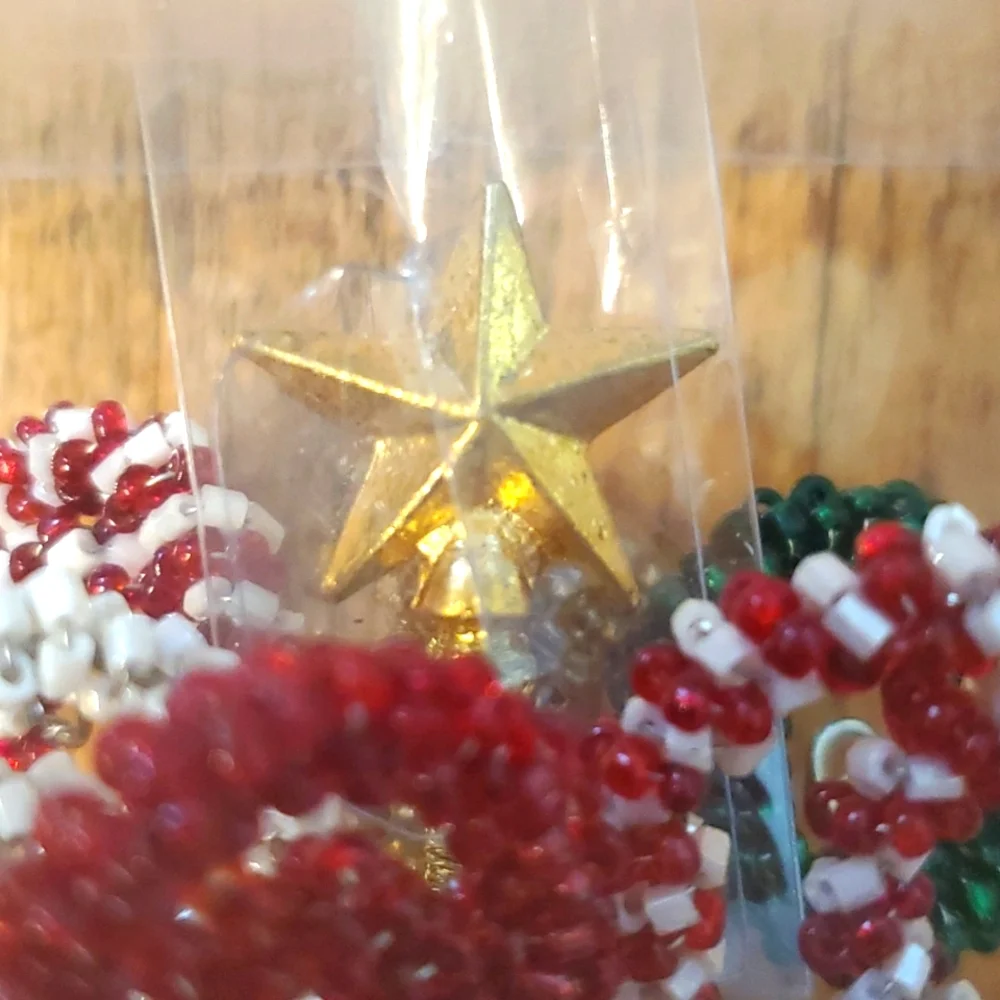 Pier‎ 1 Holiday Swirl Wire Beaded Wine Stopper